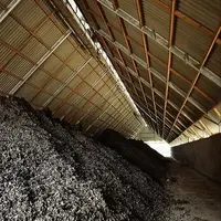 Stockage d'effluents d'élevage avicole.