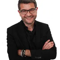Gersois formé à l’école d’ingénieurs agricoles de Purpan-Toulouse, Olivier Dauvers a été journaliste dans des revues professionnelles du commerce alim