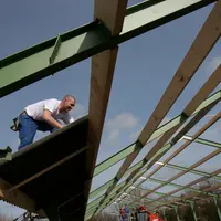 Tous les matériaux de construction voient leur prix flamber avec la Covid-19 : le bois, l'acier, l'isolant, le plastique... © P. Le Douarin