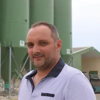 SébastienTronchet est le seul de sa génération à avoir repris le flambeau agricole, en commençant par la volaille.