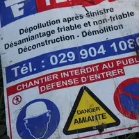 En plus des fortes contraintes techniques, la présence d'amiante impacte la valeur de reprise d'un bâtiment