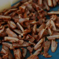 La viande découpée de poulet alimente les circuits de la restauration hors domicile et l'industrie de transformation