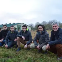 Thomas, Nicolas et Mathieu Dalibard, Antoine Debray (de gauche à droite) font la fierté du cédant Bruno Debray.