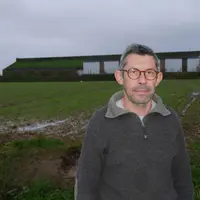 François Kerscaven, éleveur de dindes à Taulé (Finistère)