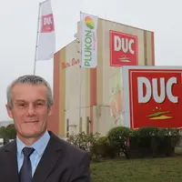 Damien Calandre, directeur général de Duc, salue la performance d’élevages comme celui de l’EARL de la Vallée, trop peu nombreux à son goût en France.