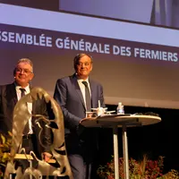 Philippe Pancher et Yves De La Fouchardière, président et directeur de la coopérative des Fermiers de Loué. Le Loué a toujours l’ambition de satisfair