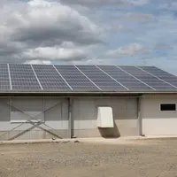 2010-07-21 bâtiment volaille reproductrice photovoltaïque lunette