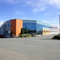 À Saint-Fulgent, le siège social du groupe Routhiau se trouve à moins de 500 m de l'usine Maitre Coq du groupe LDC.