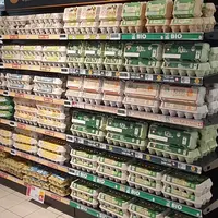 Magasin à Saint-Félix en Haute-Savoie. Une cinquantaine de chauffeurs merchandisers livrent les GMS pour Envie d'œufs Sud-Est (mise en rayon, gestion