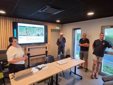 Une réunion animée par les conseillers Chambre d'agriculture et Haute-Loire Conseil élevage, (représenté sur la photo par le directeur Patrice Mounier) en présence de Alain Boudet, élu Ch. d'agriculture.