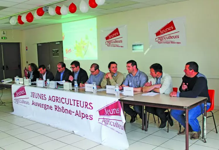 Le bureau des JA Auvergne-Rhône-Alpes en déplacement dans le département de l’Allier.