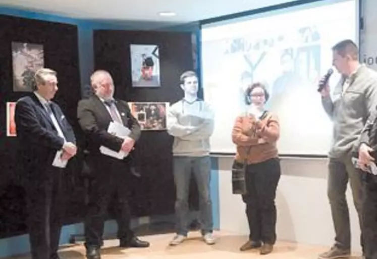 Autour de Serge Pagel, président de la Chambre des métiers du Puy-de-Dôme et Jean-Luc Helbert, président de l’UPA 63, trois jeunes artisans ont raconté leurs parcours.