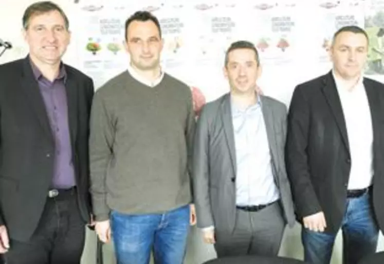 Michel Joux, David Chauve, Jérôme Despey et Yannick Fialip lors de la tournée régionale FNSEA