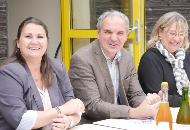 Sandrine Deville, Emmanuel Dexet et Brigitte Lardy