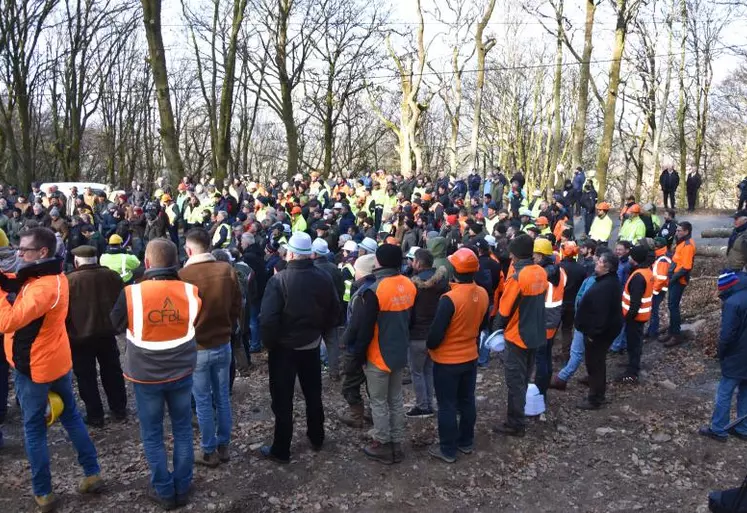 Craignant que le cas de Tarnac ne fasse tache d'huile, acteurs économiques et institutionnels sont venus nombreux rappeler leur attachement au respect du cadre réglementaire.