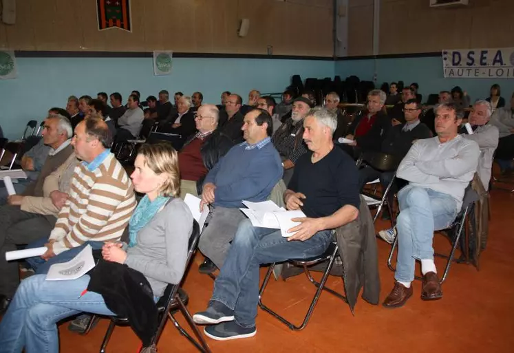 La FDSEA veut renforcer ses troupes ; elle part à la rencontre d’agriculteurs adhérents et non adhérents, le 12 janvier prochain sur chacun des cantons de Haute-Loire.