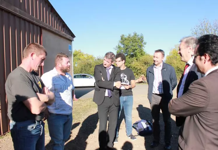 Discussion ouverte autour de l’agriculture de Haute-Loire en général, de la production de Lentilles en particulier, et des problématiques du Gaec de l’Aérodrome.