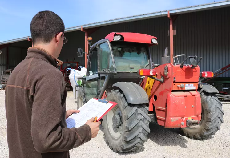 Télescopiquequi passe à la Vérification générale Périodique