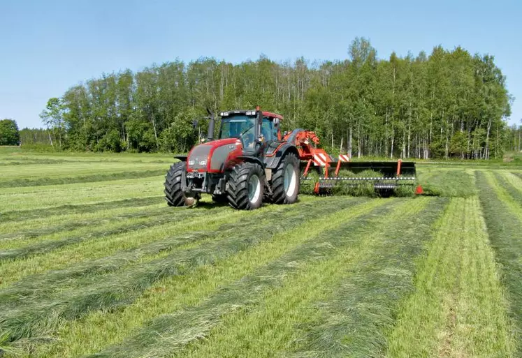 Récolter un ensilage d'herbe à 35 % de MS