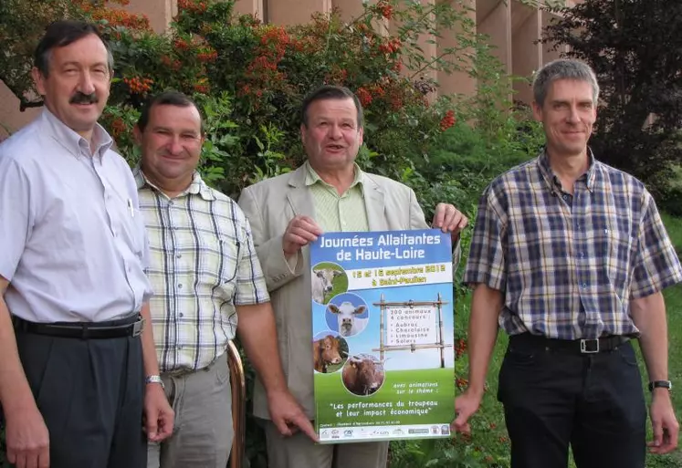 Daniel Tessier, directeur de l’EDE, Yvon Chabannes, président du syndicat Limousin, Michel Chouvier, président de l’EDE, et Philippe Halter, animateur filière Viande bovine à la Chambre d’agriculture.