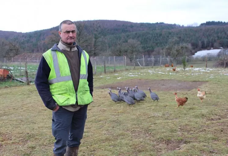 Installé depuis 1996, Jean-Louis Feres produit des volailles de qualité, un savoir-faire récompensé notamment avec des Fermiers d’or.