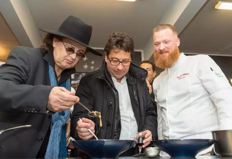 Julien a pu faire découvrir son escalope au foie gras à Marc Veyrat et Laurent Gerra.