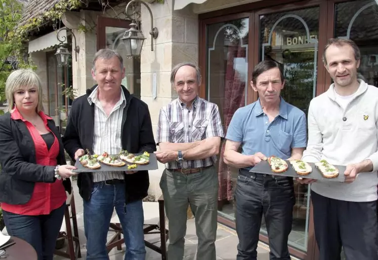 Du cantal et des escargots pour la version originale, de la tome et du jambon pour varier. 