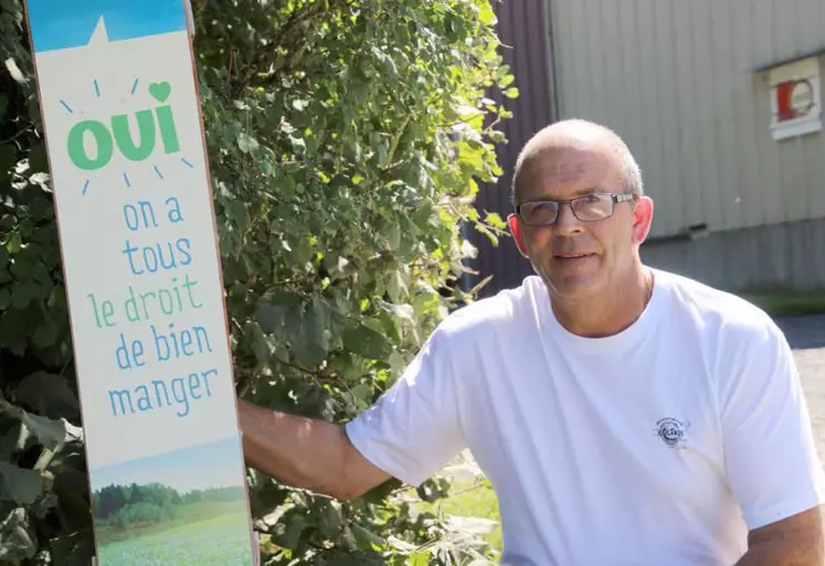 Jean-Paul et son épouse Valérie élèvent quelque 2 000 porcs charcutiers par an, des animaux dont l’alimentation est enrichie en graines de lin.