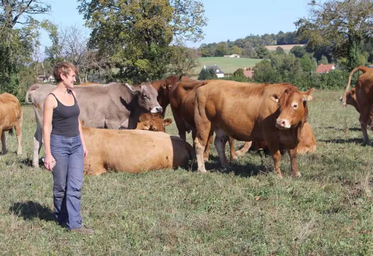 Béatrice Bromet évoque aussi une forte entraide et de nombreux conseils échangés entre agriculteurs en bio.