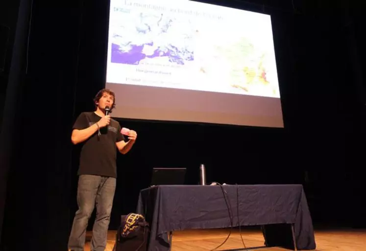 Passionné de météorologie, Alexandre Letort a captivé son auditoire. Et expliqué la complexité des prévisions sur  les massifs auvergnats.