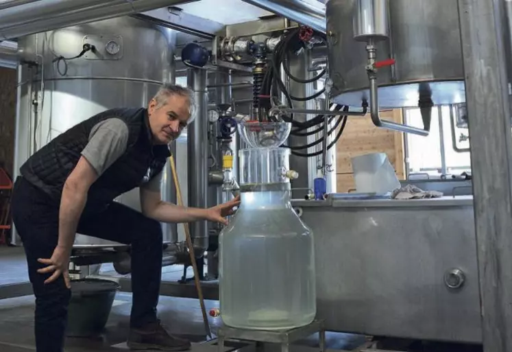 Couplée à l’eau de source lozérienne, la nouvelle chaudière d’Essenciagua permet un processus sans aucune chimie.