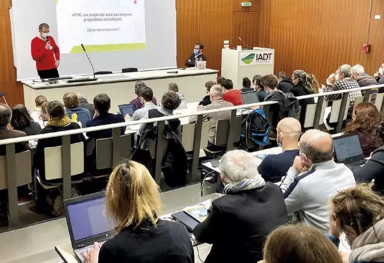 En présentiel et à distance, le colloque AP3C a rassemblé près de 250 personnes.