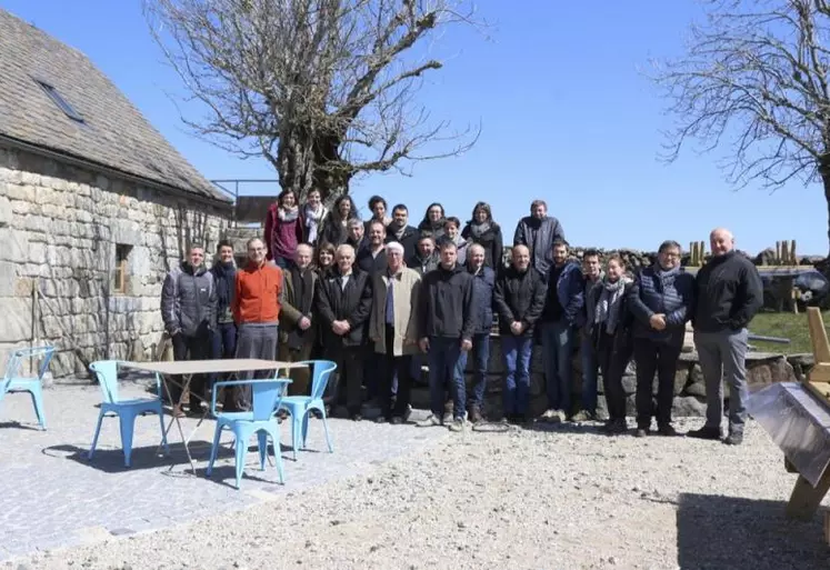 Une trentaine de personnes s’est retrouvée vendredi dernier au buron du Cap Combattu pour assister à l’assemblée générale du Copage.