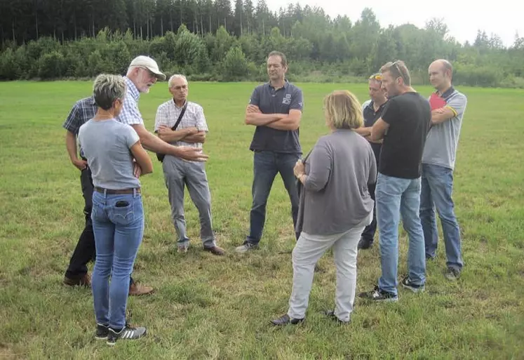 Des échanges sur le terrain fructueux entre agriculteurs français et allemands.