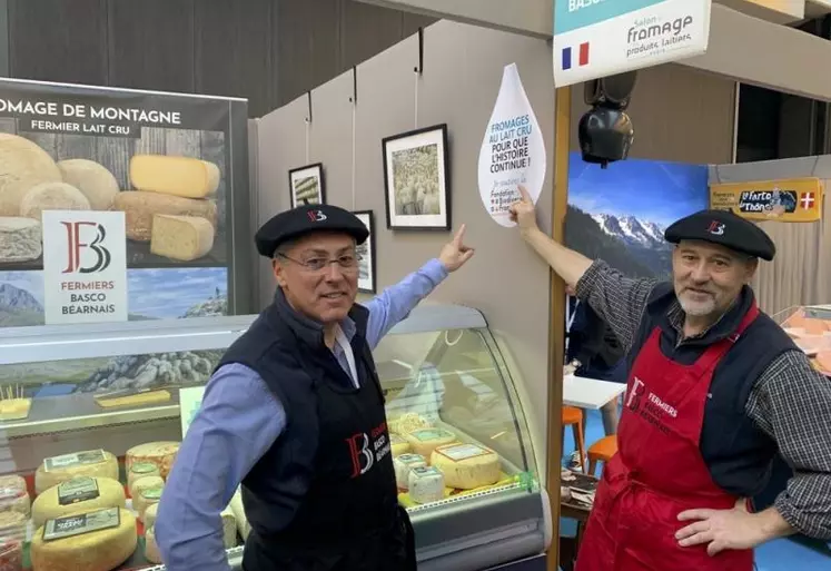 « Fromages au lait cru, pour que l'histoire continue » : le slogan adopté par la fondation pour la biodiversité fromagère a été déployé et argumenté à l'occasion du salon des fromages, organisé en marge du salon de l'agriculture.