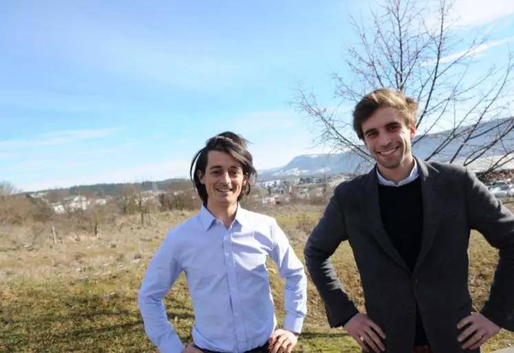 Charles de la Boulaye et Romain Balmary à Mende, où siègera leur entreprise, Le Bon Plant.