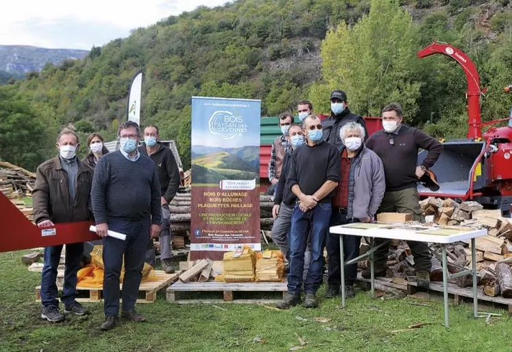 Vendredi 9 octobre, le GIE Bois paysan des Cévennes a présenté en conférence de presse à la Salle-Prunet les trois produits bois qu’ils vont lancer à la vente, en présence des élus du département et de la sénatrice Guylène Pantel.