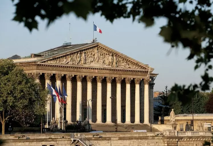 La méthode de compromis encouragée par le gouvernement a déjà existé dans le premier quinquennat sur les sujets agricoles. Pour cette nouvelle mandature, les oppositions restent prêtes à travailler avec la majorité, à condition de respecter leurs lignes rouges.