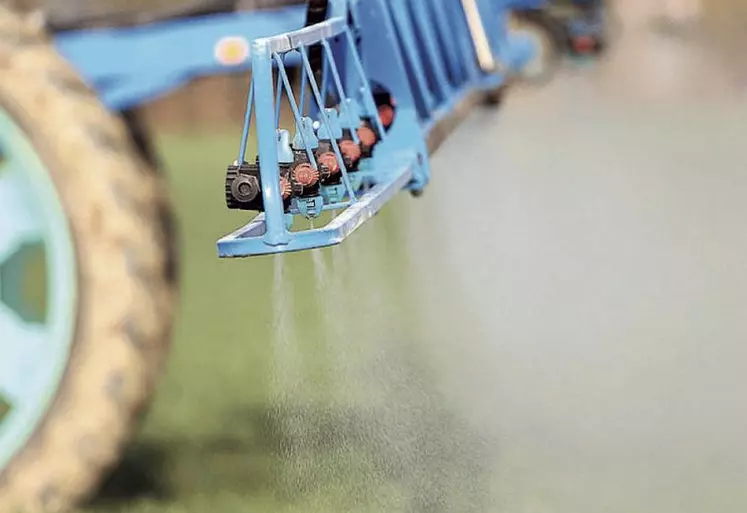 Le plan Écophyto 2 a pour objectif de réduire de 25 % d’ici à 2020, le recours aux produits phytosanitaires, en mobilisant des solutions techniques disponibles et efficaces.