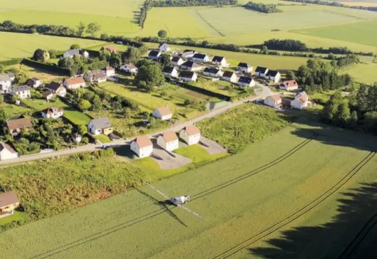 Comme annoncé dans le cadre du Green deal, la Commission européenne a présenté son plan pour « une pollution zéro de l'air, de l'eau et du sol » qui fixe un certain nombre d'objectifs à atteindre notamment pour le secteur agricole.