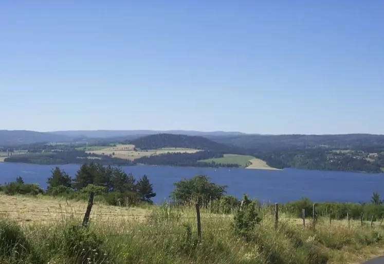 Après plus de dix ans de bataille pour sortir la zone économique du lac de Naussac de la loi Littoral, les élus langonais peuvent enfin pousser un soupir de soulagement.