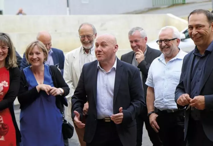 Joseph Calvi, président de la CMAR Occitanie, est venu visiter l'antenne lozérienne, mercredi 8 juin. Il a notamment visité le CFA de Mende, avant de se rendre dans deux entreprises lozériennes. Le préfet Philippe Castanet était aussi présent lors de la visite.