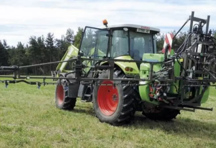 Comme chaque année, la FDCuma organise des journées de contrôle de pulvérisateurs, sous-traités à la société Serv'Agri Arverne (S2A).