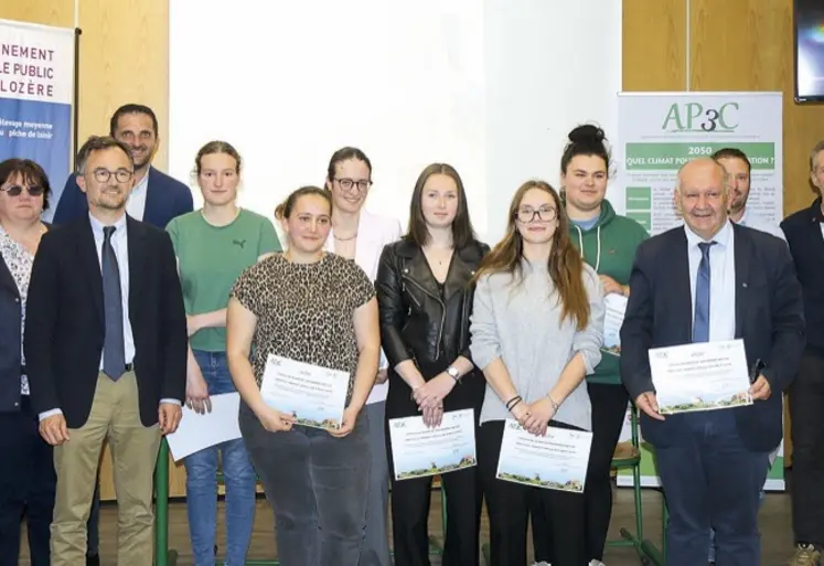 La remise des prix du concours AP3C