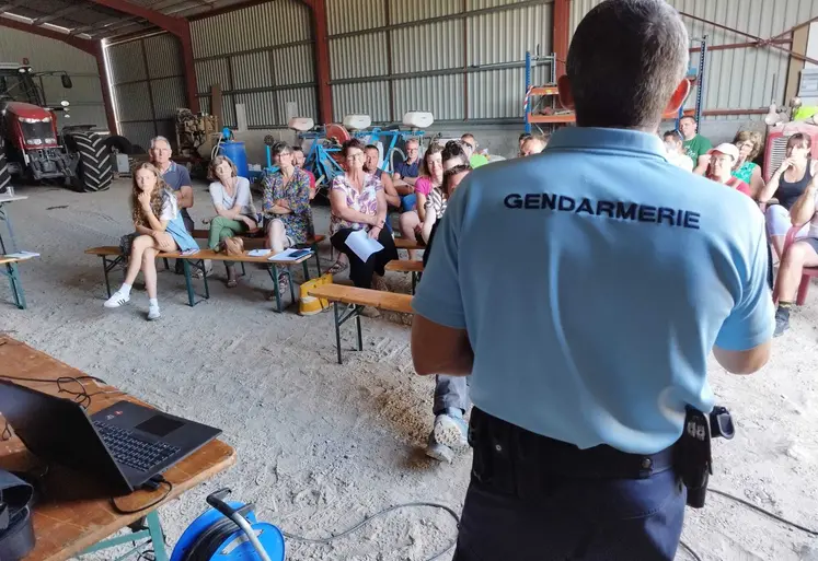 réunion gendarmes agriculteurs