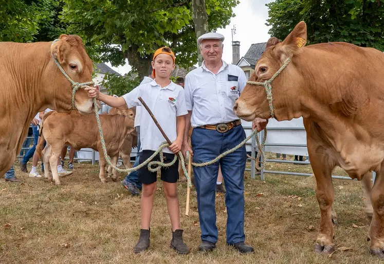 Jeannot et Paul, le plus ancien et le plus jeune des éleveurs au comice de Juillac