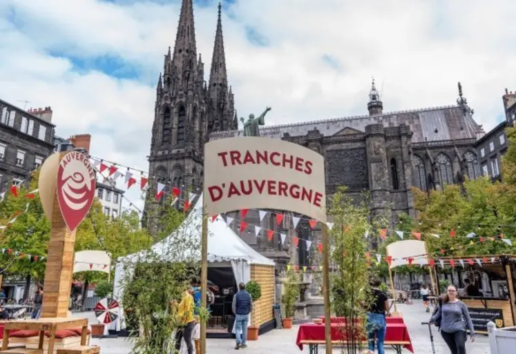 Rendez-vous pour le festival Tranches d'Auvergne, dédié au jambon et saucisson sec d'Auvergne le 6 septembre, place de la Victoire, à Clermont-Ferrand.