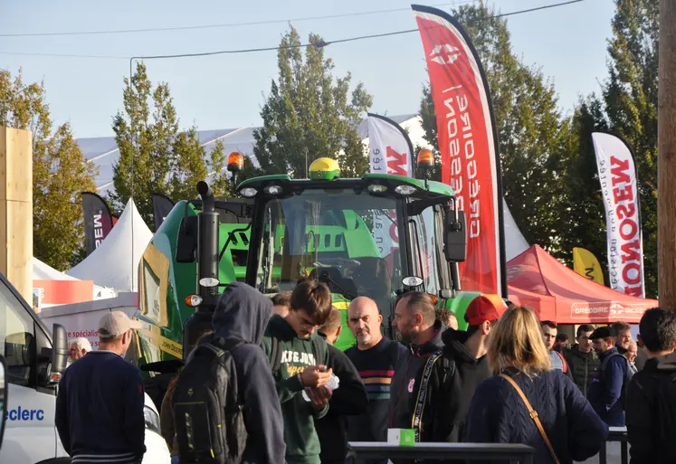 Le Sommet de l'Elevage est le rendez-vous annuel de tous les constructeurs de matériel agricole.
