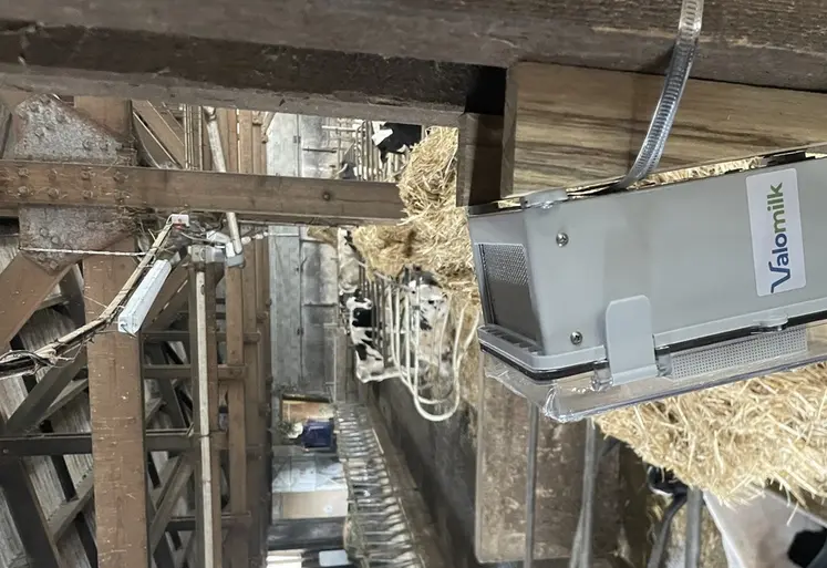 Actuellement, des capteurs d'ambiance ont été installés dans 5 bâtiments d'élevage laitier en Haute-Loire.