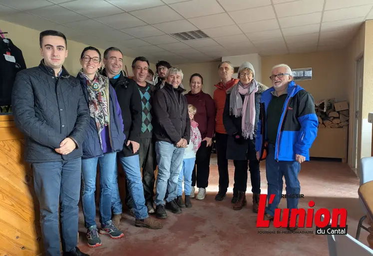 un groupe de personnes